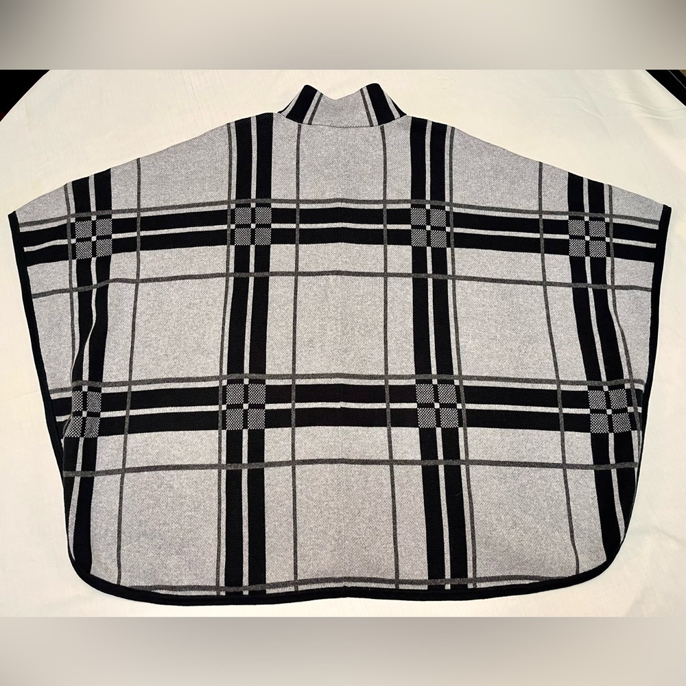 Rafaella Women’s Plaid Zipper Poncho Sweater – Gray & Black Cape Style (NWT) - Picture 8 of 8
